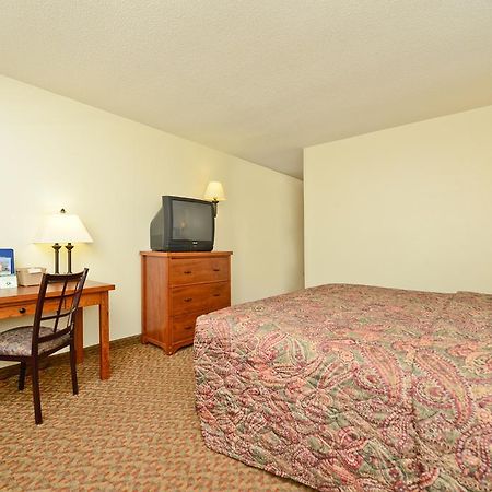 Americas Best Value Inn And Suites Overland Park Cameră foto